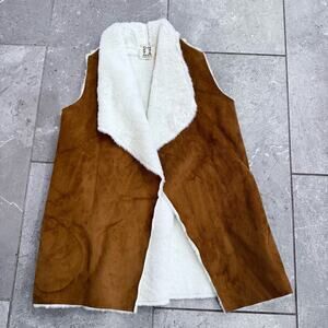 NWOT PPLA girls Brown and White Faux Fur Vest, size S (7/8)